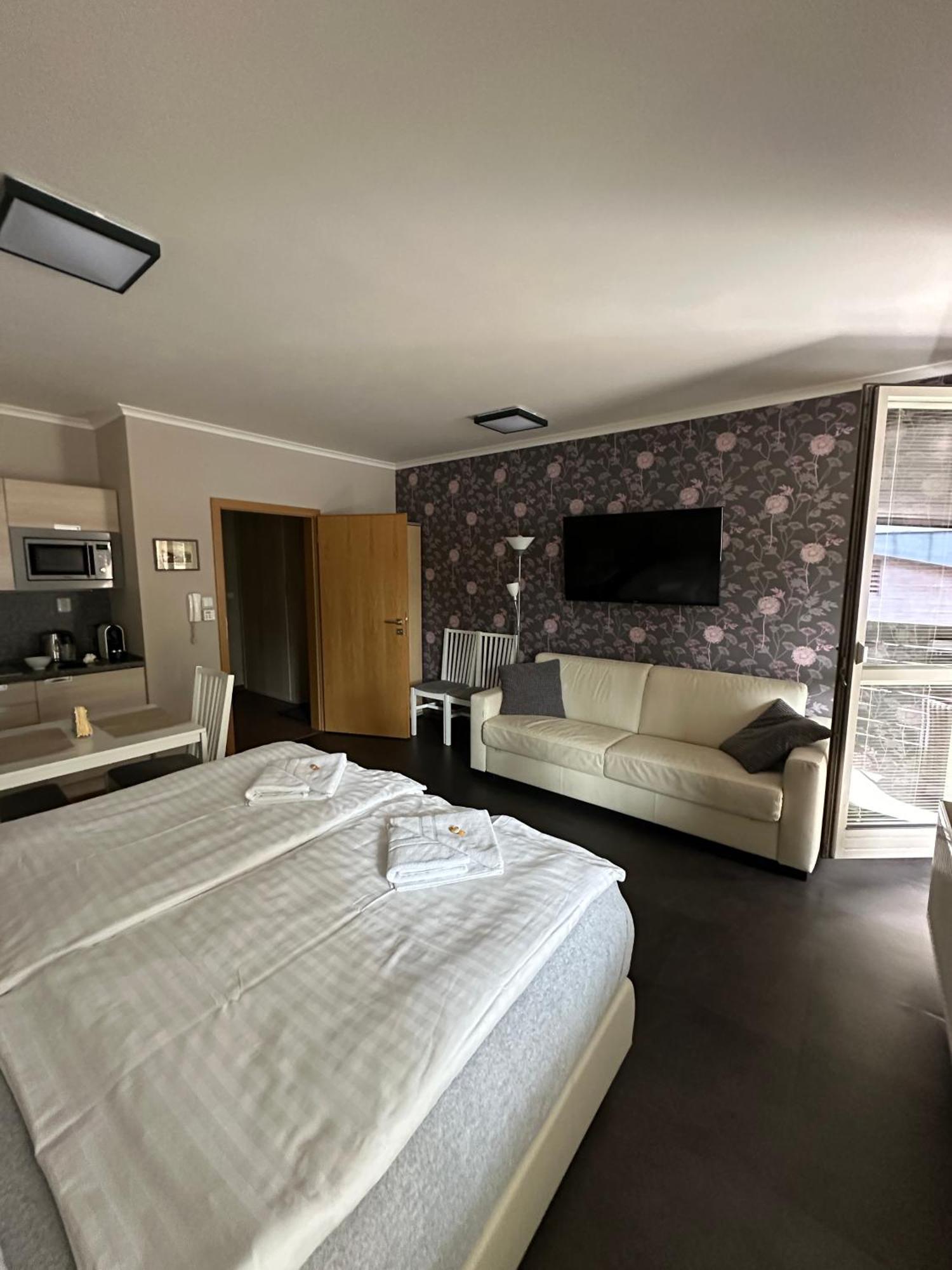 Harrachov Resident Apartments "Terrace & Chill" - High Speed Wifi, Smart Tv, Netflix, Disney Plus 外观 照片