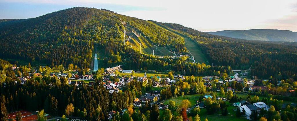 Harrachov Resident Apartments "Terrace & Chill" - High Speed Wifi, Smart Tv, Netflix, Disney Plus 外观 照片