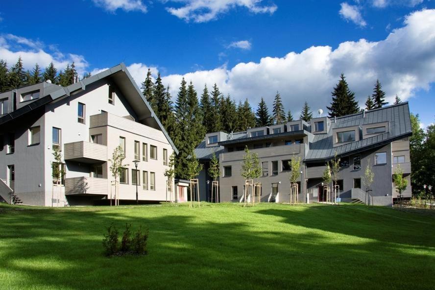 Harrachov Resident Apartments "Terrace & Chill" - High Speed Wifi, Smart Tv, Netflix, Disney Plus 外观 照片